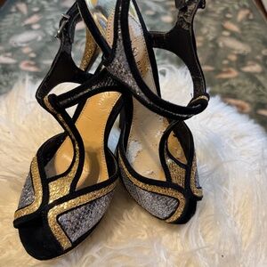 Gianni Bini Black  silver and Gold Platform Heels size 7